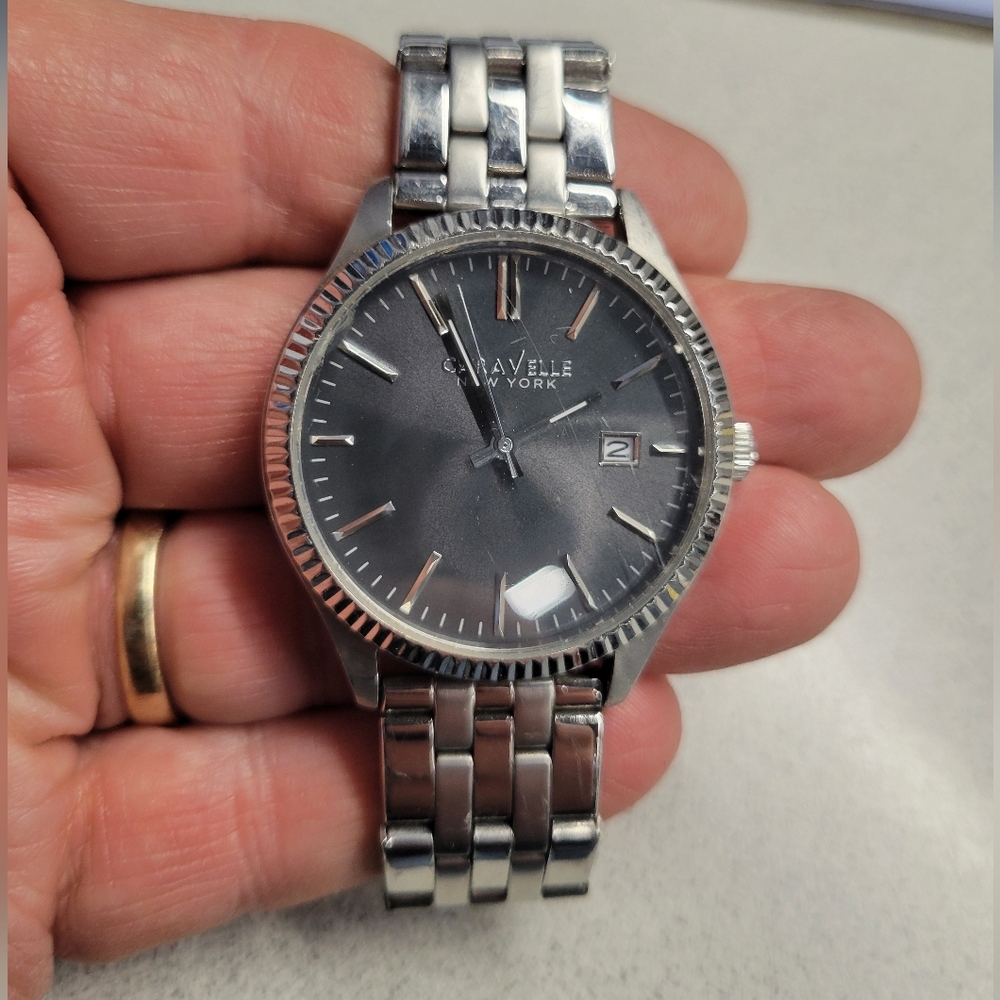 Caravelle New York made by Bulova, large easy to read dial